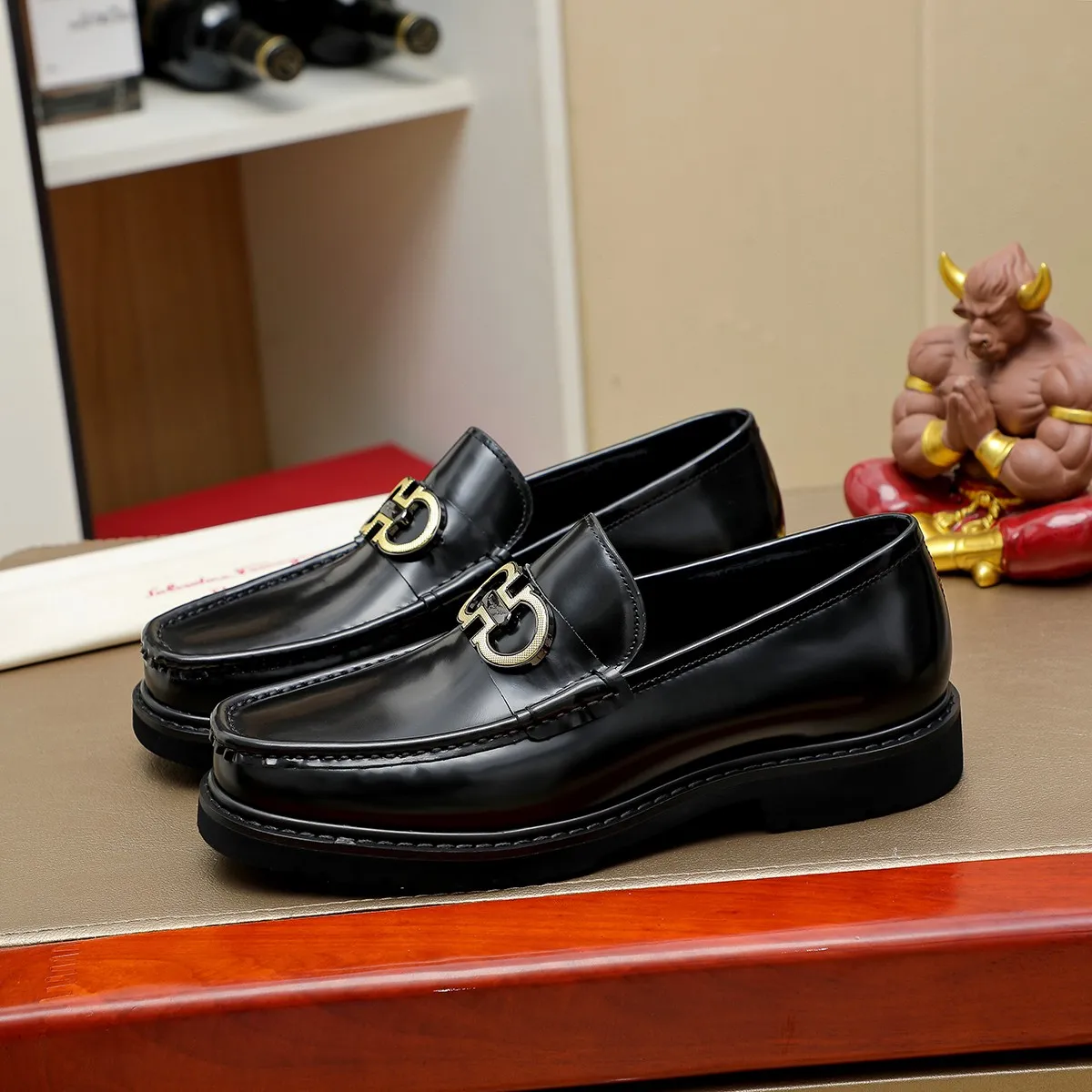 Men's shoes 💰500 Ferragamo [Ferragamo] top imported suit men's shoes 💯Original copy of the official website, product materials: selected imported embossed calfskin + luxury hardware buckle accessories ~ imported water-dyed cow 🐂 leather lining. Strong three-dimensional visual effect, original combination outsole, multiple colors available😘 Size: 38-44 (.45.46.4. Customized)